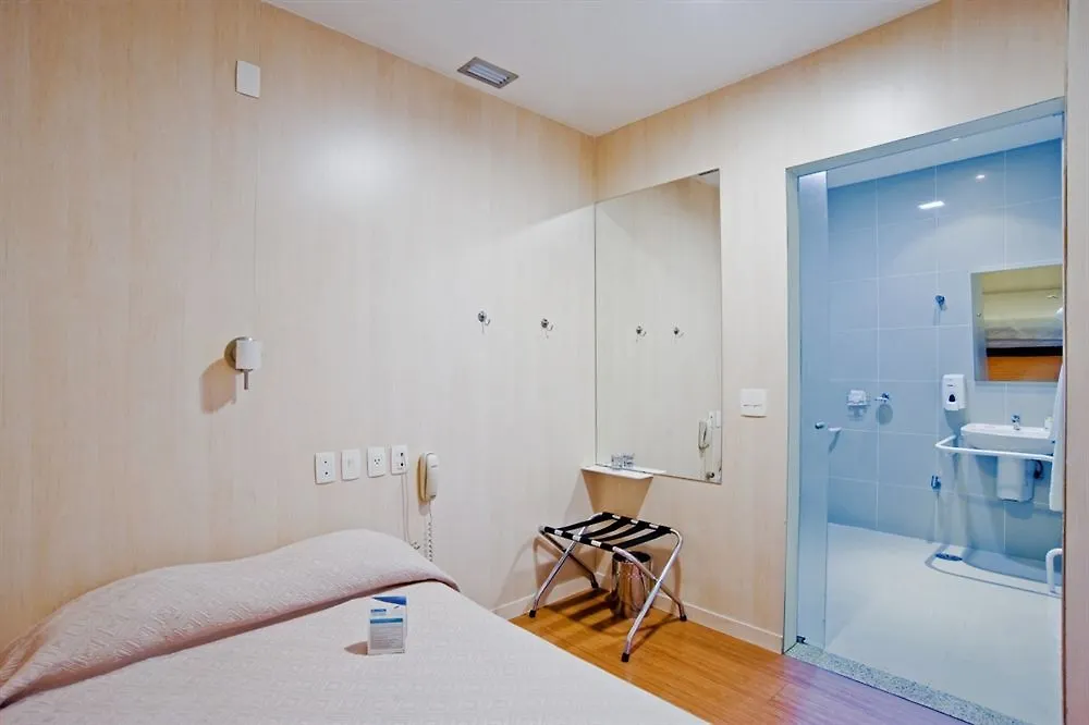 Hotel FAST SLEEP Guarulhos by Slaviero Hotéis